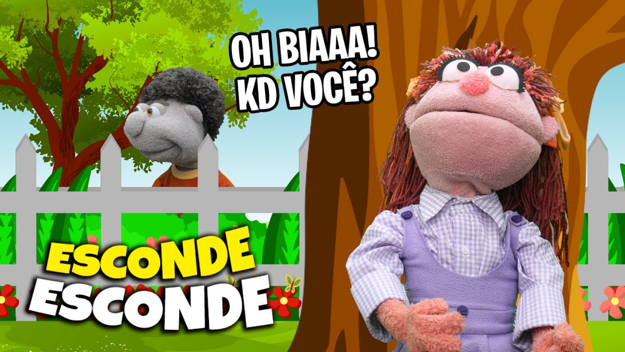 Bia e João brincam de Esconde-Esconde