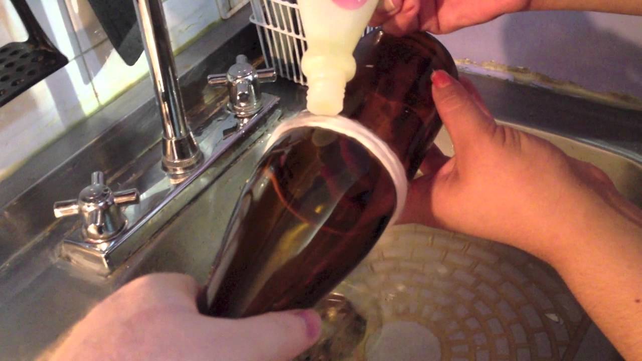 Cómo vasos con de vidrio recicladas