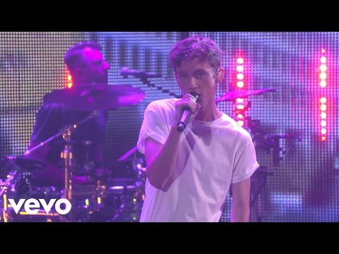 Troye Sivan – HEAVEN (Live on The Ellen Show) mp3 ke stažení