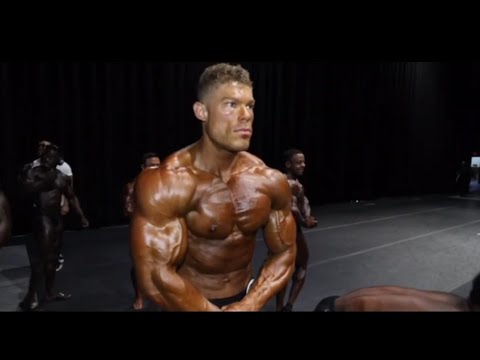 2020 OLYMPIA CLASSIC PHYSIQUE BACKSTAGE PUMP UP