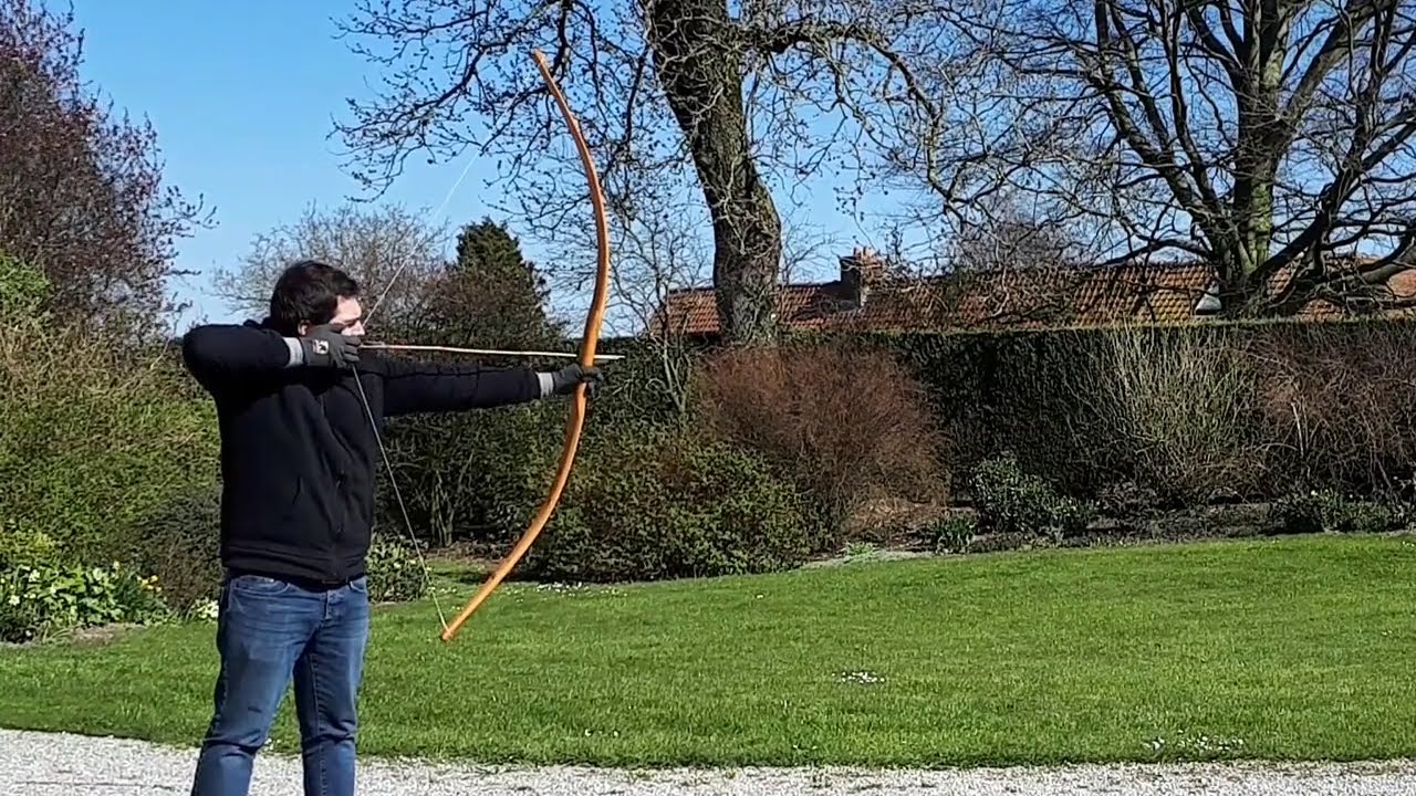 Je me suis fabriqué un arc! (en if) - YouTube
