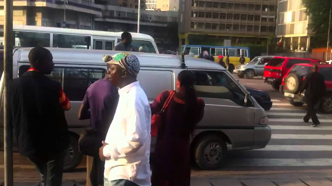 en centre ville de Kinshasa Congo RDC - YouTube