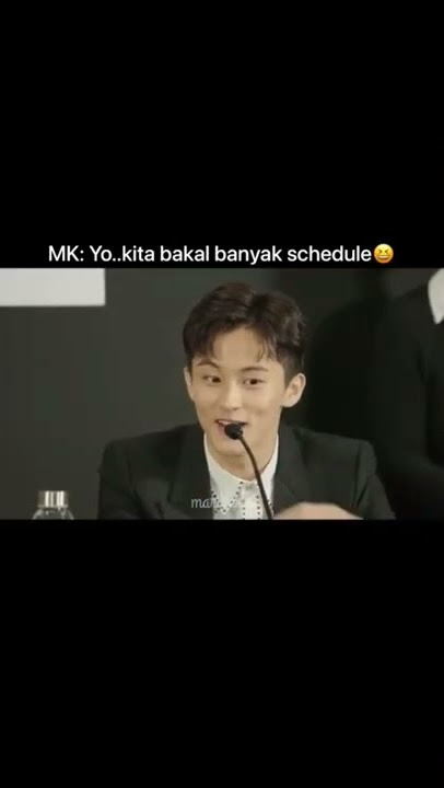 tatapan #kai kyk terpesona sama speaking nya #mark 😁 #superm