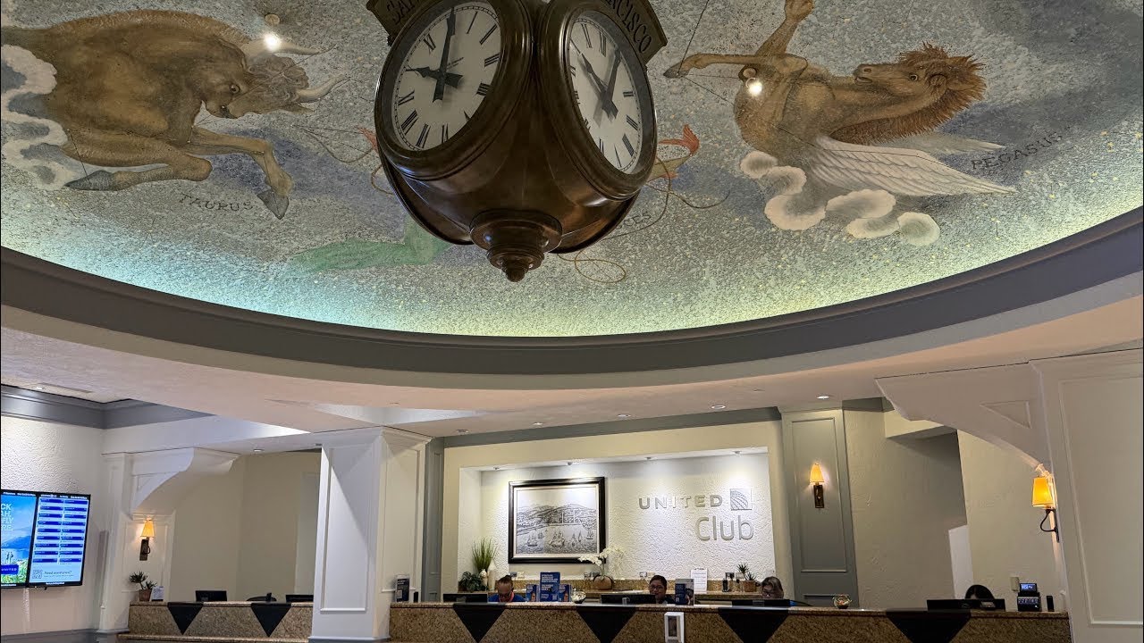 Зал ожидания United Club в аэропорту Сан-Франциско (SFO)