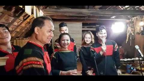 Về Tây Nguyên Nghe Hát Uống Rượu Cần và Ăn Món Vách Bò Nổi Tiếng