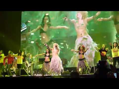 shakira---waka-waka-this-time-for-africa-(bercy,-paris--the-sun-comes-out-tour---front-row-hd)