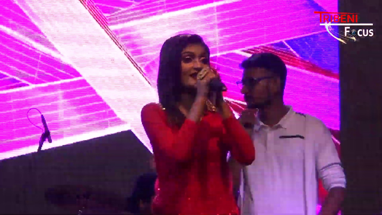 Laila Song Live Stage Performance Cover Song By Lahona YouTube