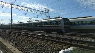 JR京都線 サンダーバード 普通列車並走