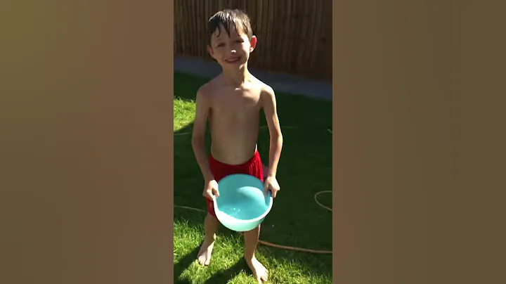 Ice bucket challenge with Nicole sykes!