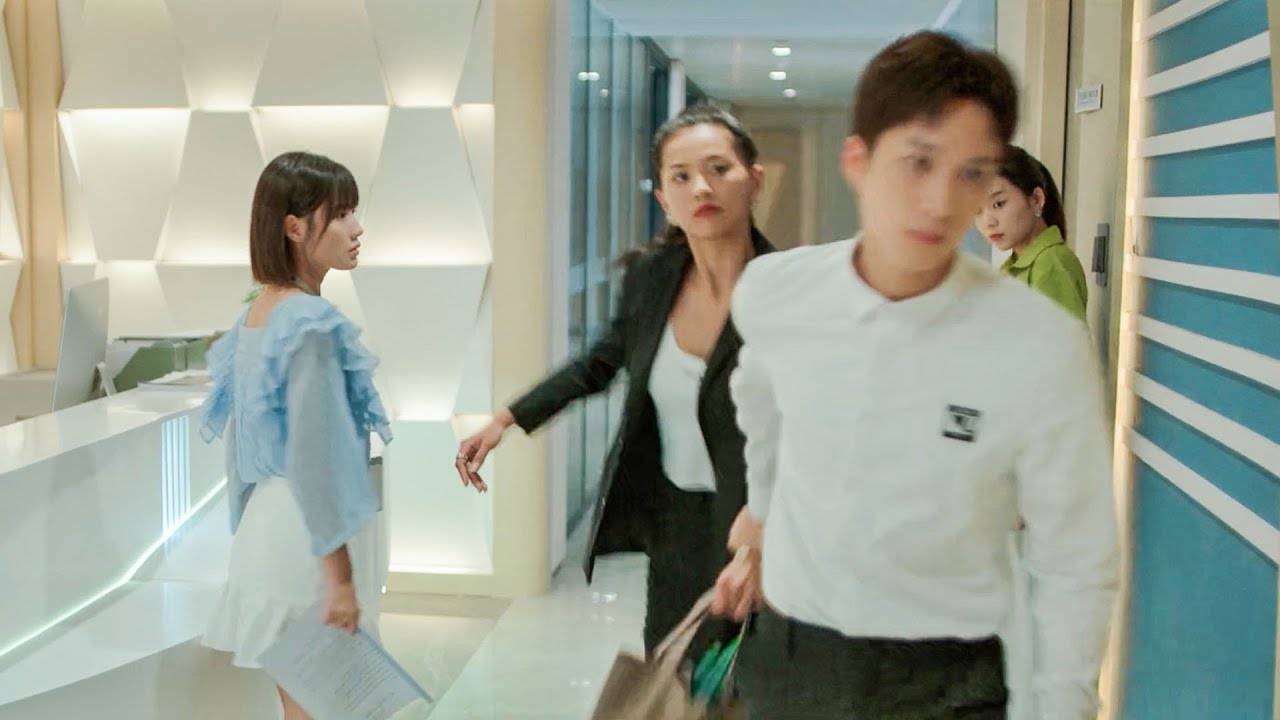 สาวเจ้าเล่ห์ยั่วยวน แต่ซีอีโอตกหลุมรักซินเดอเรลล่าหัวตุ๊กตา!