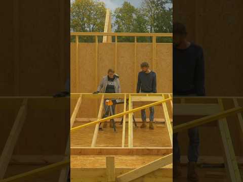 Vidéo: Projets de maisons combinées en blocs de mousse et bois. Projets et construction de chalets à deux étages