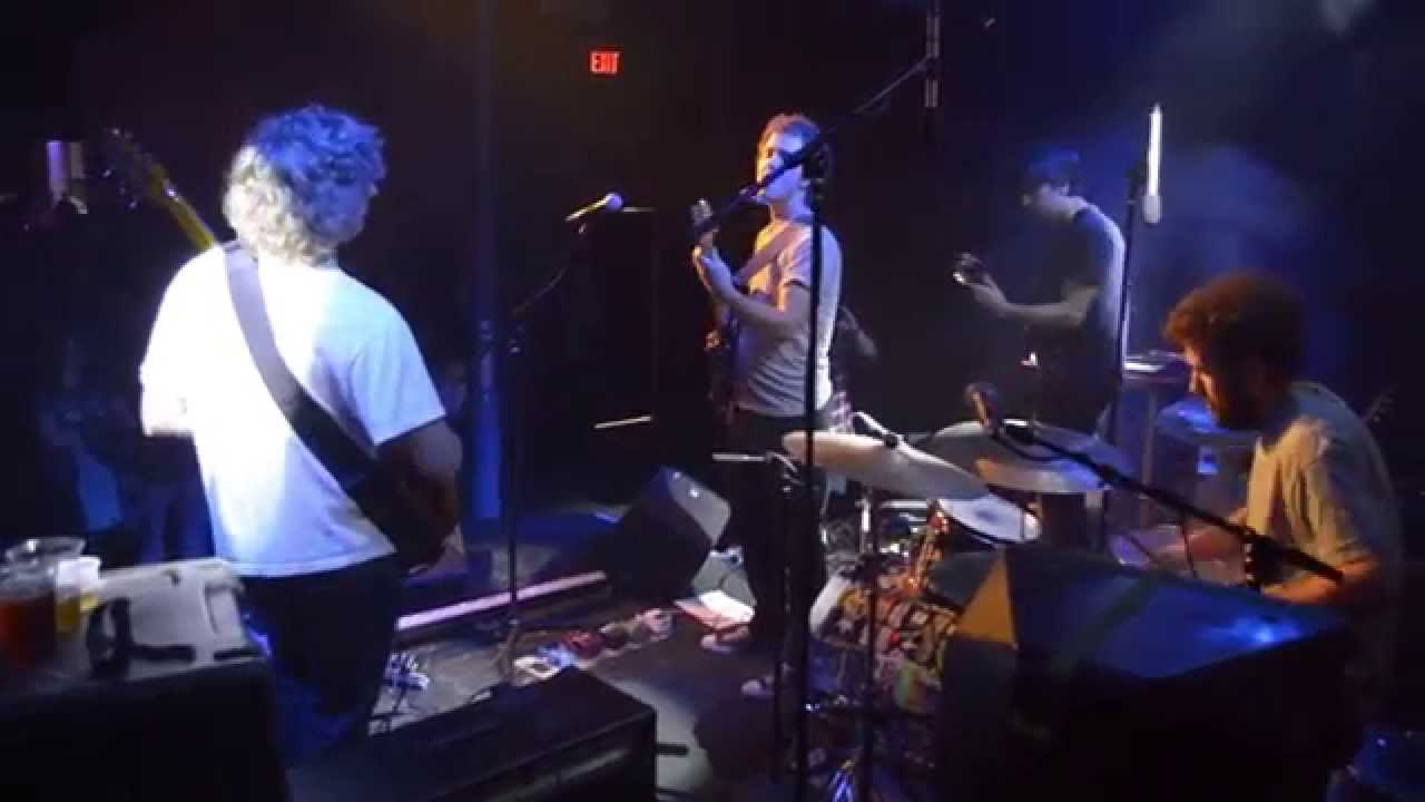 Guarda Night Idea - "Call and Response" (Live at The Broadberry) su YouTube Guarda Night Idea - "Call and Response" (Live at The Broadberry) su YouTube
