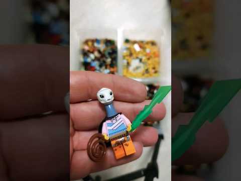 LEGO MINIFIGURES FASCINATION: