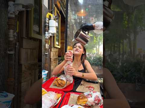 Tıka basa döner