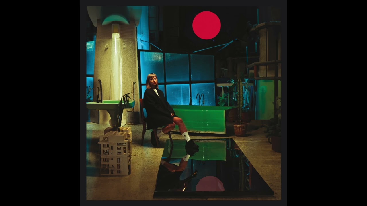 YouTube पर Maria Chiara Argirò - Floating (Official Stream) देखें YouTube पर Maria Chiara Argirò - Floating (Official Stream) देखें