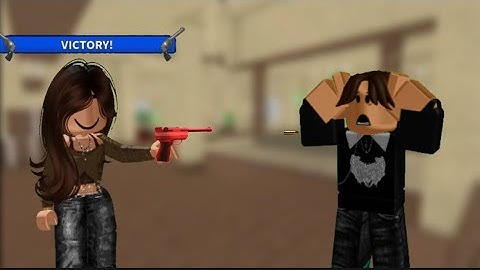 1v1-ing my bro In mm2/mmv @Lindi_playz @XxL1nd1xX 🎀😌