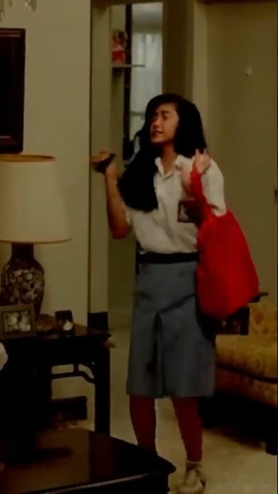 Desi Ratnasari di film Blok M