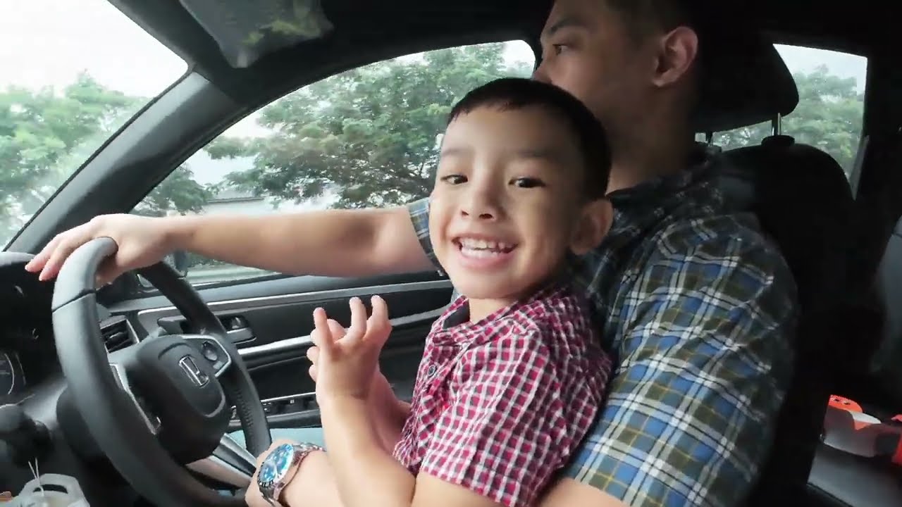 JALAN-JALAN KE KANTOR ACA DAN KE MALL GRAND GALAXI PARK