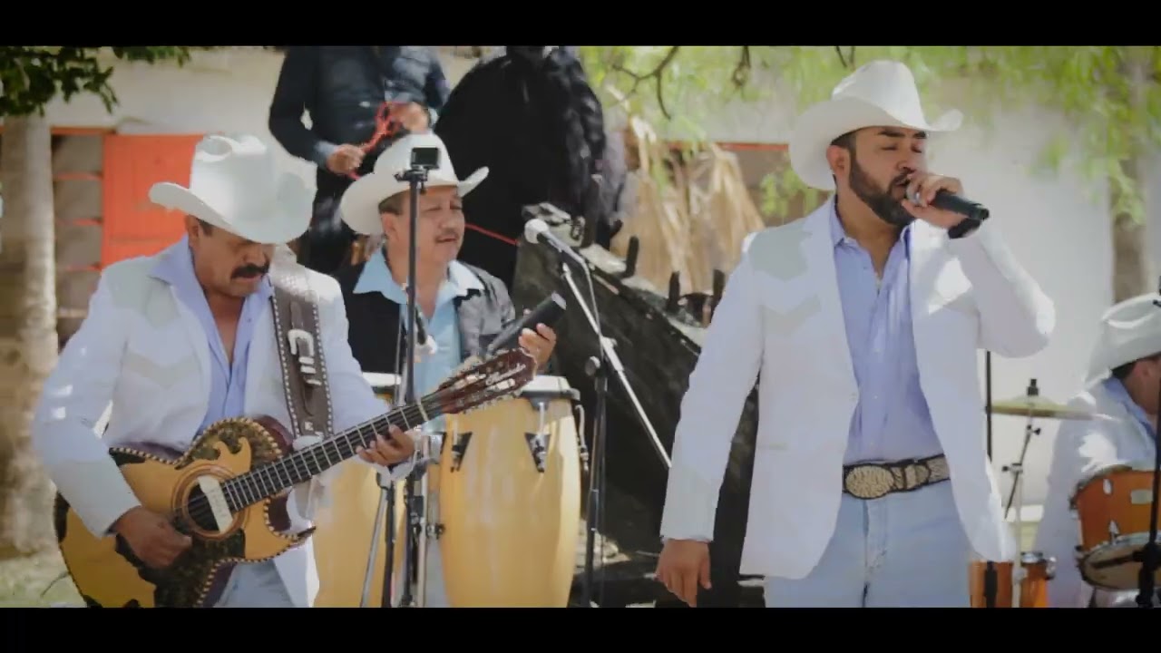 Carácter  Norteño Popurrí de Huapangos  La Loba del Mal,El Remolino,Doña Mariquita,El Jaguar de Oro