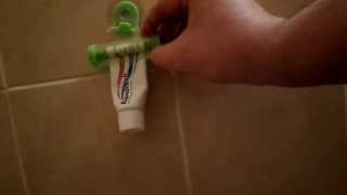 Plastic Rolling Squeezer Toothpaste Dispenser Tube Partner Holder Sucker Hanging