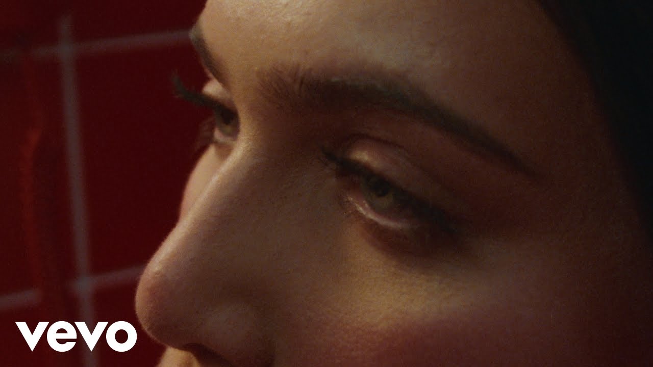 SIENNA SPIRO - NEED ME (Official)