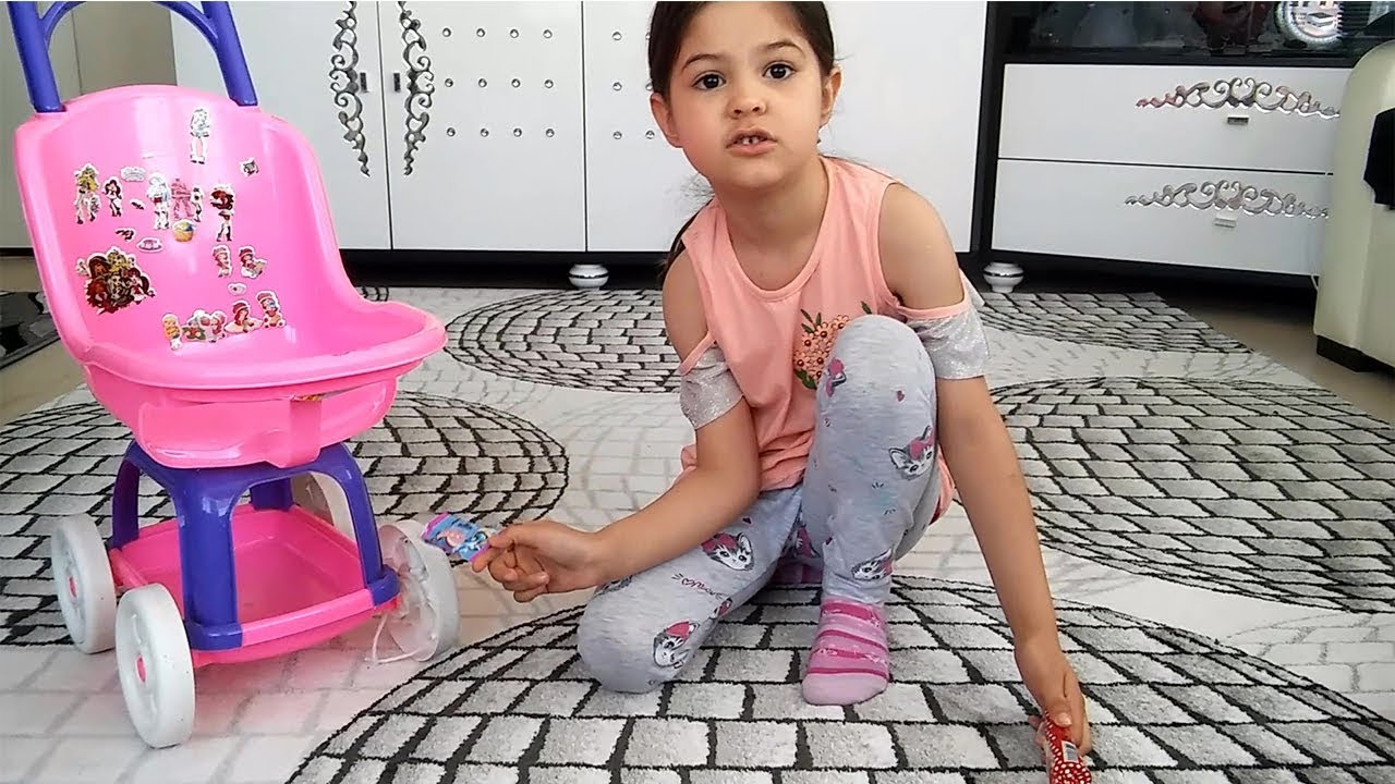 Yağmur�un Oyuncak Bebek Arabalarına Sürprizler Sakladık, Eğlenceli