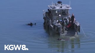 Willamette River crash update: 2 dead, 1 missing after car ends in river