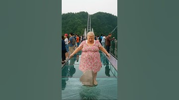 Click the link in bio to learn how to make money with AI videos 😬 #donaldtrump