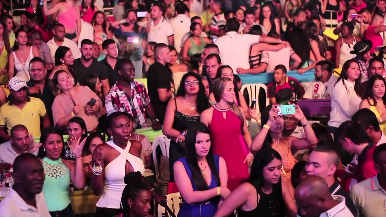 BALADA PARA UNA MUJER ENAMORADA (Feria de Cali 2015) ROBERTO LUGO