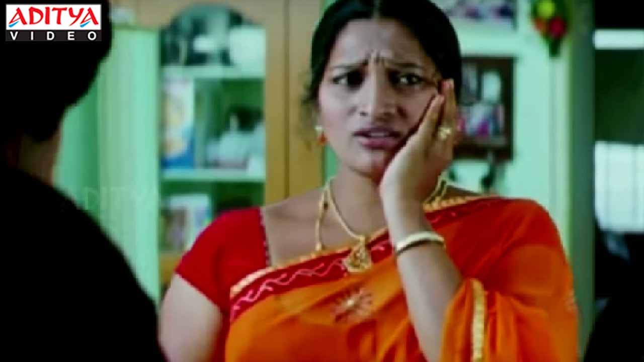 Golimaar Hindi Movie Comedy Scene - Ali & Priyamani Hitting A Lady