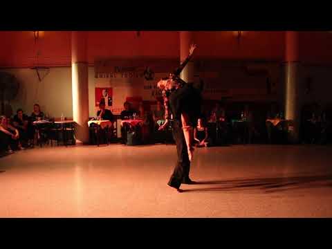 Mailen Oucharick y Miguel Santillan, Practica de tango "El Motivo" 3/3