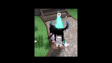 OMG IS THAT TALIA MM2 FROM TIKTOK AHHHHH LOUD WARNING 