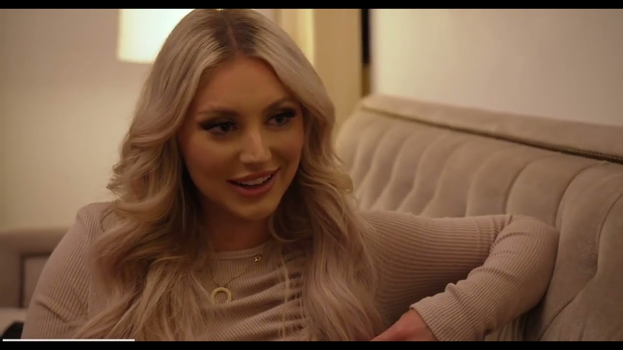 Kayley Gunner foot massage stepdad 