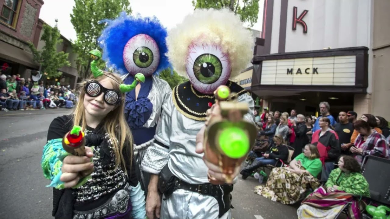 Paul Rosevear - Weird (~2008)