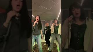 Кавер «Медведица»😈 Алёнушки для Вас!🎶 #баян #музыкантынапраздник #музыкантынакорпоратив #баянист