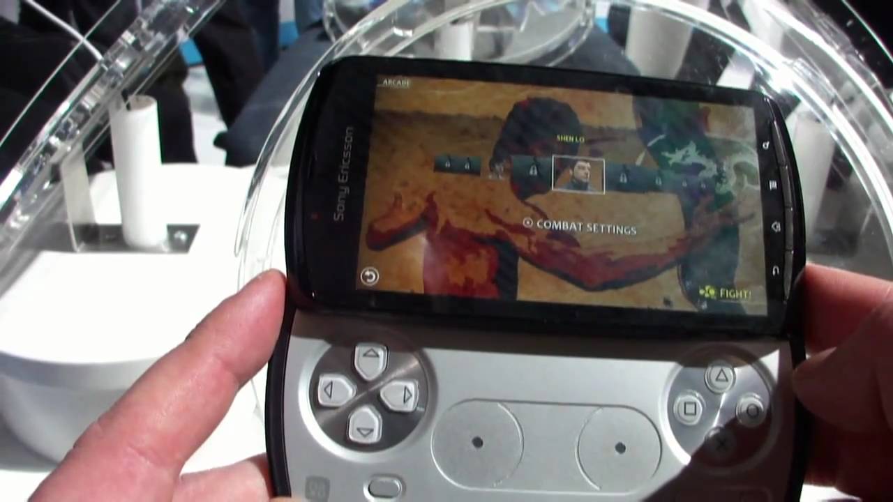 Sony Ericsson Xperia PLAY hands on - MWC 2011 Barcelona