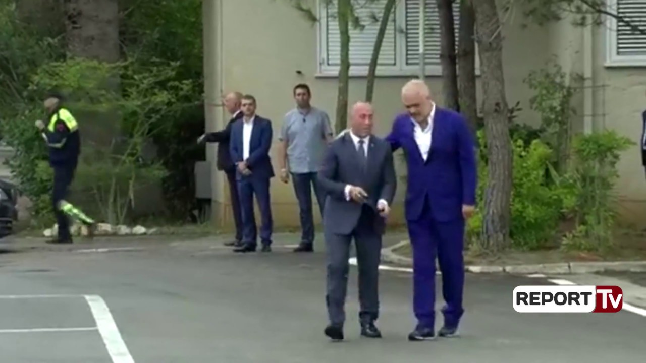 Report TV - Samiti i kryeministrave të Ballkanit në Durrës, Rama - Haradinajt: Hiqe kollaren