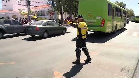 Operação intercepta ônibus com detentos portando drogas e celulares na BR-343 no Piauí