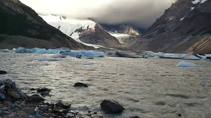 Fitz Roy mountain range in Patagonia on a windy morning with Pierdut prin lume!