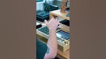 Chill Boom Bap Flip on the MPC Live II | Hip Hop Beat Making #mpclivebeatmaking #mpcmodel