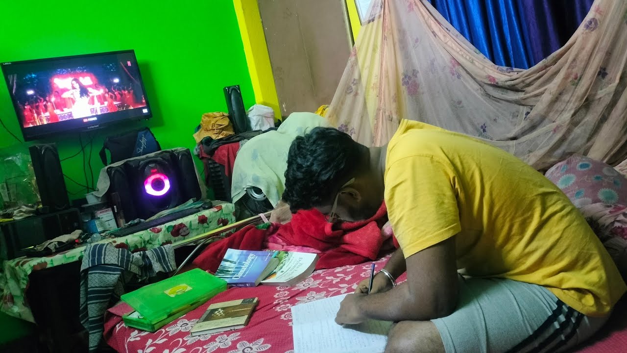 Amar moton ke likhte likhte gaan sono 😁