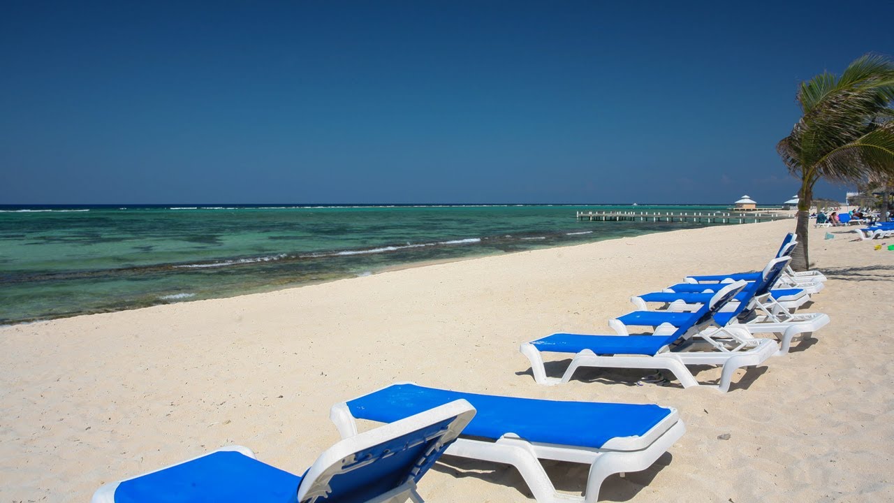 Castaways Cove 324 | SOLD |East End, Grand Cayman | Cayman Islands Sotheby's International Realty