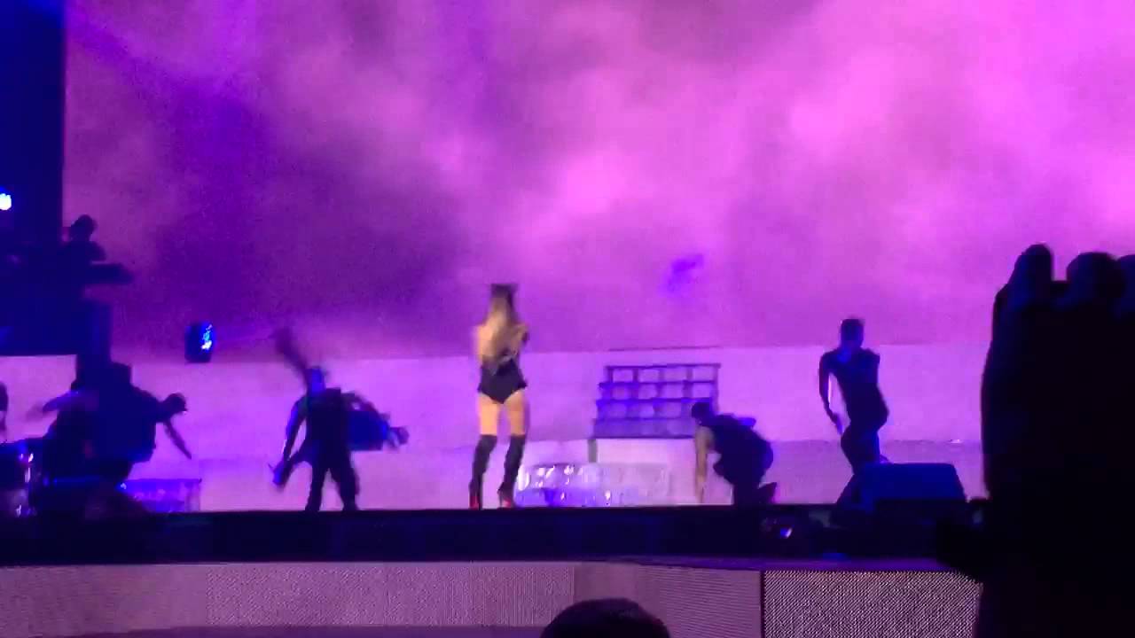 Be My Baby Ariana Grande hits 4 NEW Bb5'S!! Best vocal yet - sunrise, fl 7/18/15 FRONT ROW