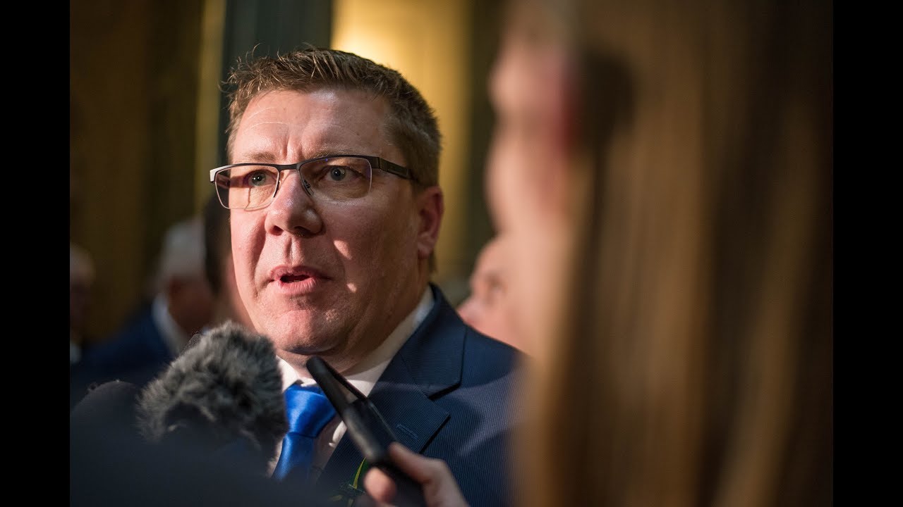 Saskatchewan wants to restrict oil exports to B.C.  Is it the right move?