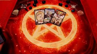 Видео ЕСТЬ ЛИ У НАС С НИМ БУДУЩЕЕ? | Онлайн таро расклад | Гадание онлайн | Tarot online reading (автор: Уджат Таро)