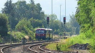 Schienenbus Bei Der Einfahrt In Rottenburg