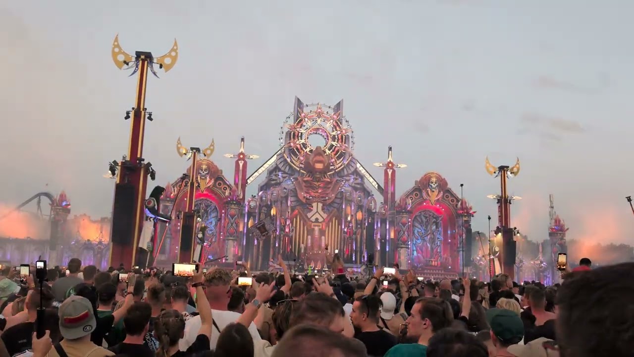 Defqon 1 - The Spotlight with D-Block & S-TE-FAN 1/3 - Friday