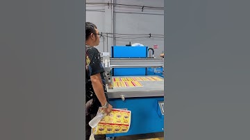 Cú Bắt Tay Đi Vào Lịch Sử Của Robowind. khách chốt 5 máy in lụa phẳng khổ lớn cho local brand