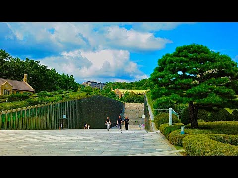 [4K SEOUL] Campus tour of Ewha Womans University in Korea. Walk on a gorgeous campus!