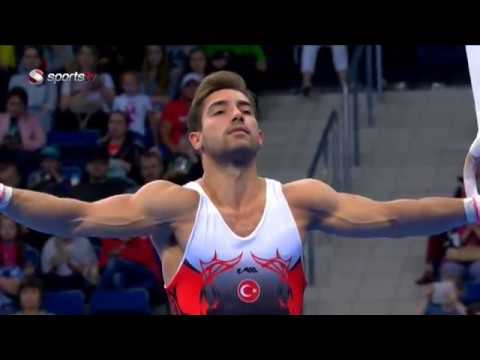 Жалған пародиялық порно Қыздардың көзінше жыныстық мастурбация